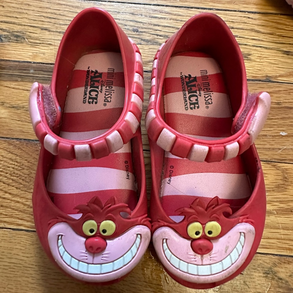 Mini Melissa Size 7